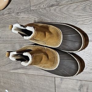 2/$20 Eddie Bauer Slip On Water Weather Edge Boots - Size 8